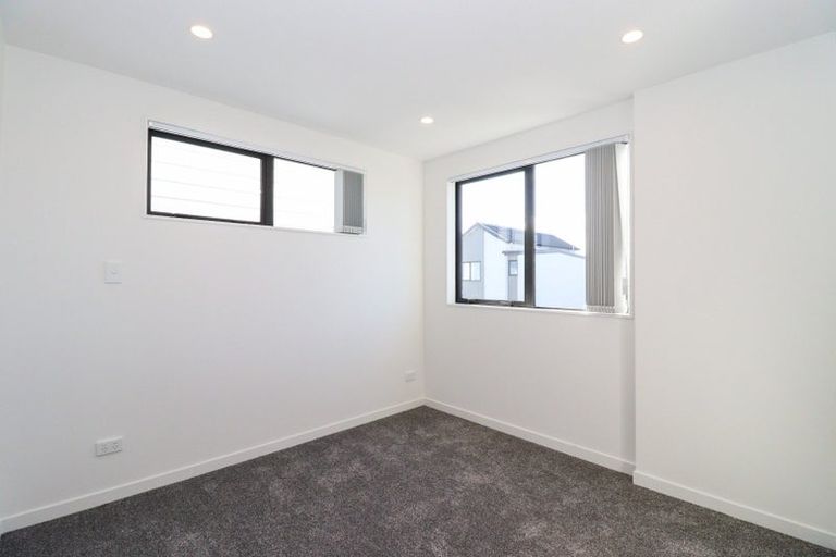 Photo of property in 10 Tukauri Place, Papakura, 2110