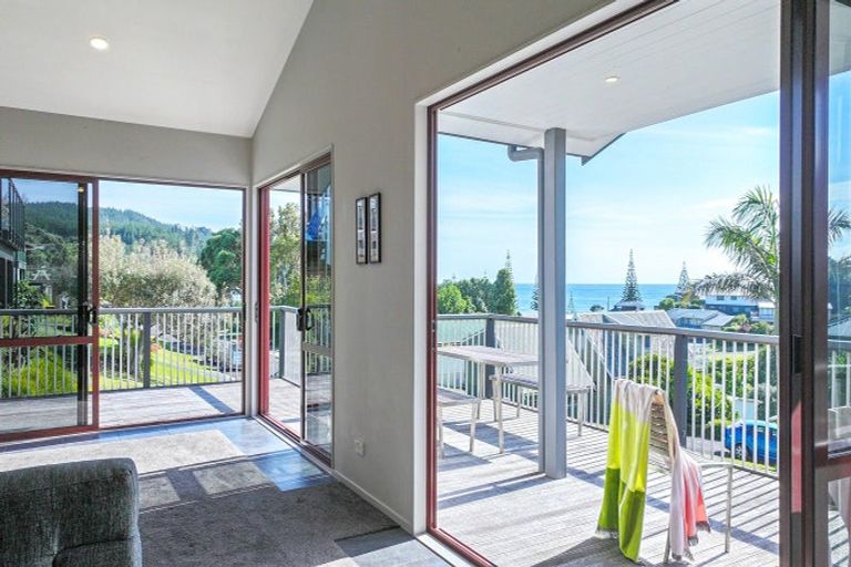 Photo of property in 208 Russell Bruce Place, Onemana, Whangamata, 3691