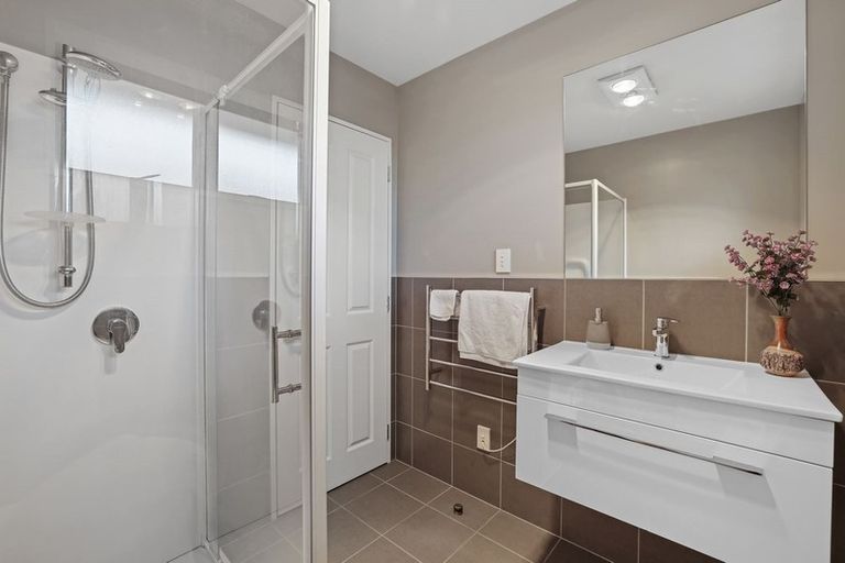 Photo of property in 2/137 Maidstone Road, Ilam, Christchurch, 8041