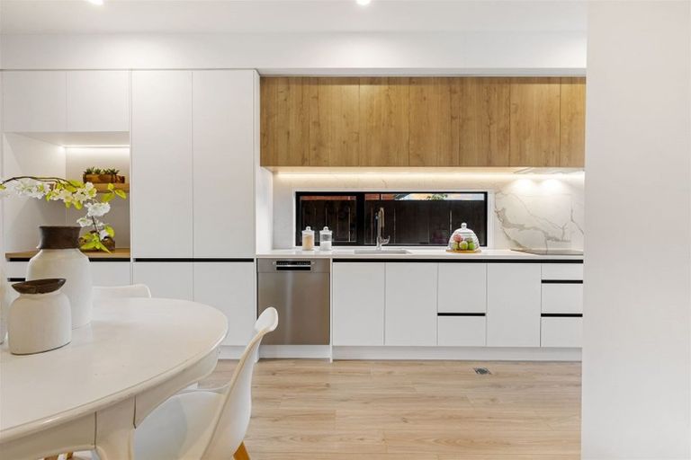 Photo of property in 14 Whakatere Lane, Hobsonville, Auckland, 0616