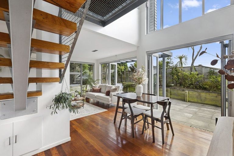 Photo of property in 26a Brighton Street, Island Bay, Wellington, 6023