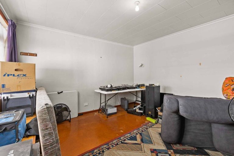 Photo of property in 812 Lyell Street, Akina, Hastings, 4122