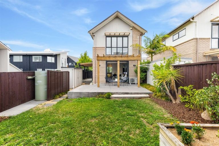 Photo of property in 5 Lester Street, Hobsonville, Auckland, 0616
