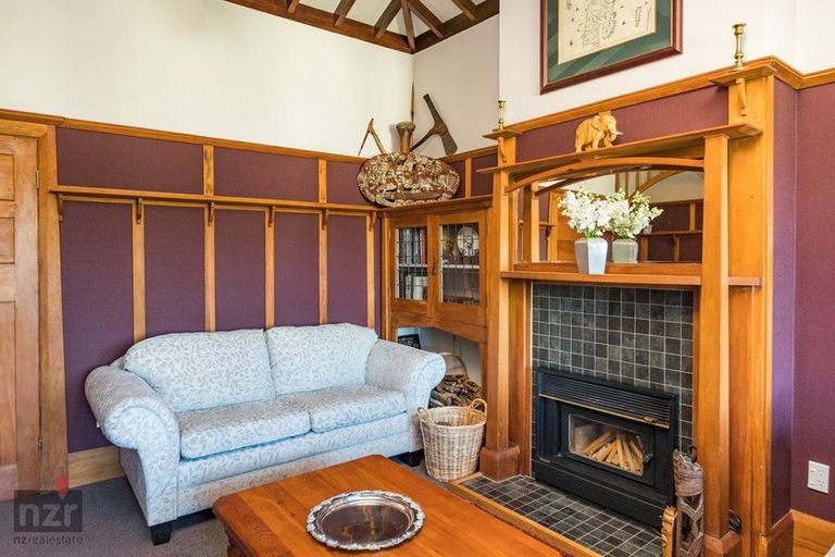 Photo of property in 74 Brightwater Terrace, Terrace End, Palmerston North, 4410