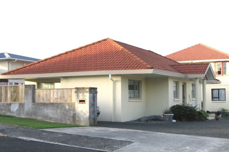 Photo of property in 10 Poto Street, Te Atatu South, Auckland, 0610