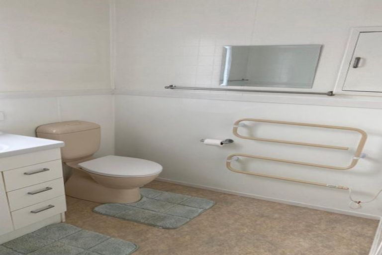 Photo of property in 30 Oak Street, Mangapapa, Gisborne, 4010