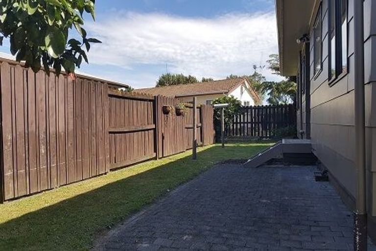 Photo of property in 23a Garland Drive, St Andrews, Hamilton, 3200