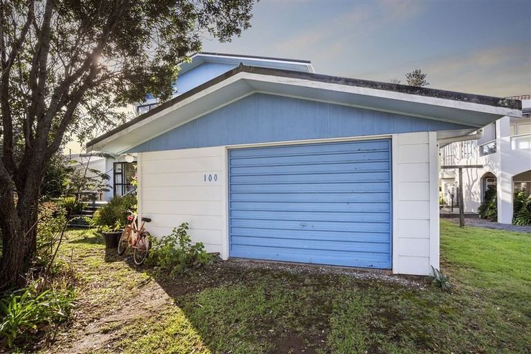Photo of property in 100 Tangaroa Road, Whangamata, 3620