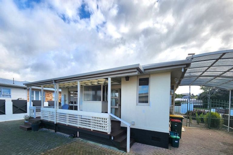 Photo of property in 85 Whatawhata Road, Dinsdale, Hamilton, 3204