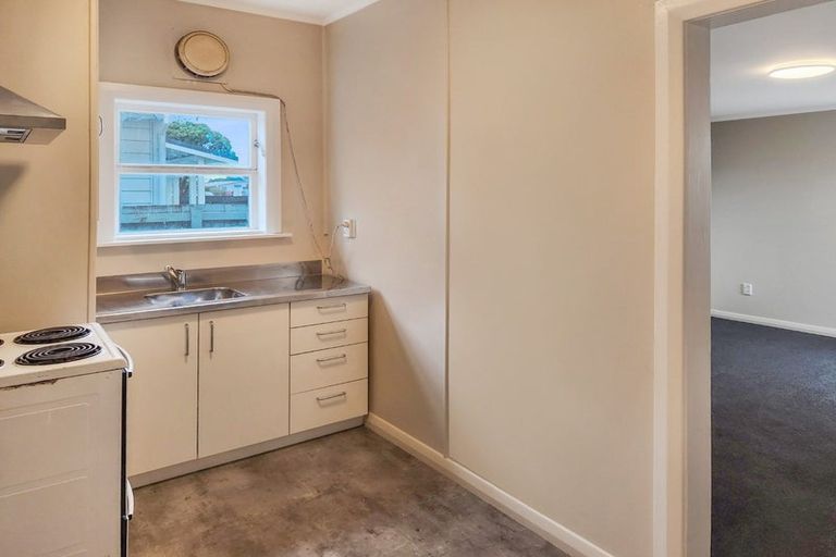 Photo of property in 106a Randwick Road, Moera, Lower Hutt, 5010