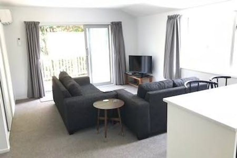 Photo of property in 841a Beach Road, Browns Bay, Auckland, 0630