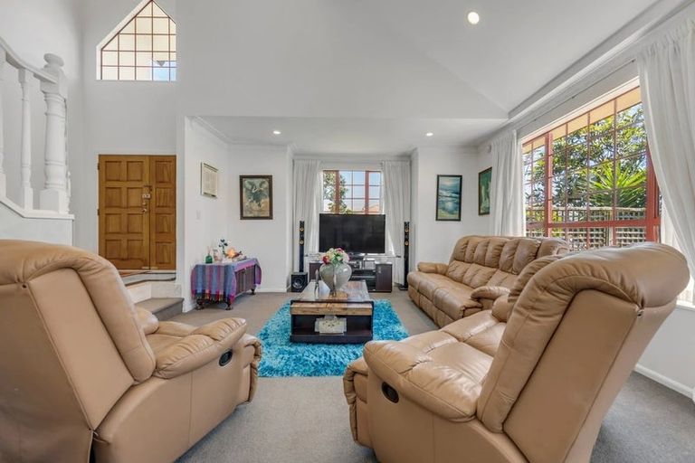Photo of property in 16 Bronte Place, Somerville, Auckland, 2014