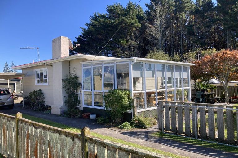 Photo of property in 81 Seymour Street, Waitara, 4320