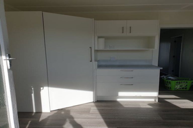 Photo of property in 1 Alice Place, Levin, 5510