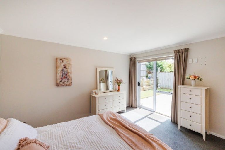Photo of property in 10 Galea Grove, Kelvin Grove, Palmerston North, 4414