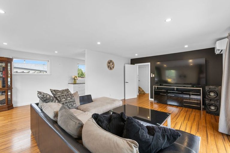 Photo of property in 103 Main North Road, Woodend, 7610