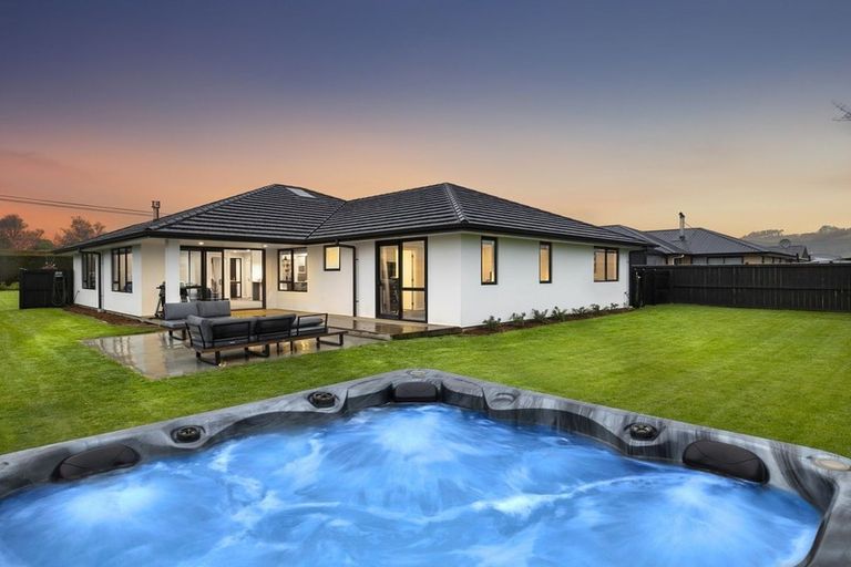 Photo of property in 115 Wingatui Road, Mosgiel, 9024