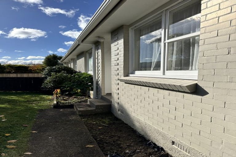 Photo of property in 1/121 Clouston Park Road, Clouston Park, Upper Hutt, 5018