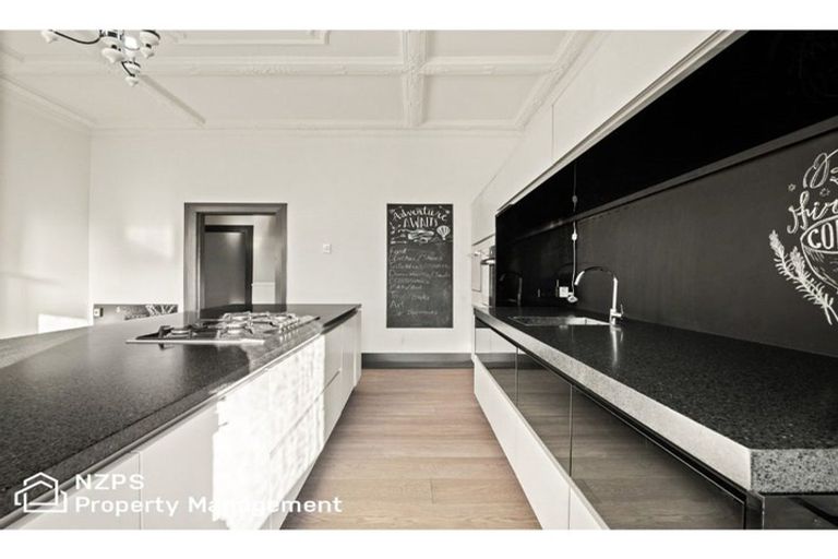 Photo of property in 9 Allandale Road, Saint Clair, Dunedin, 9012