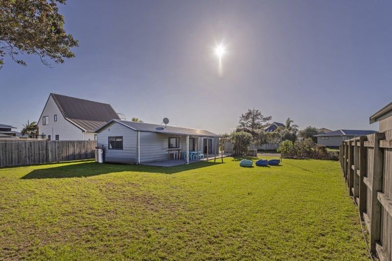 Photo of property in 123 Kowhai Avenue, Matarangi, Whitianga, 3592