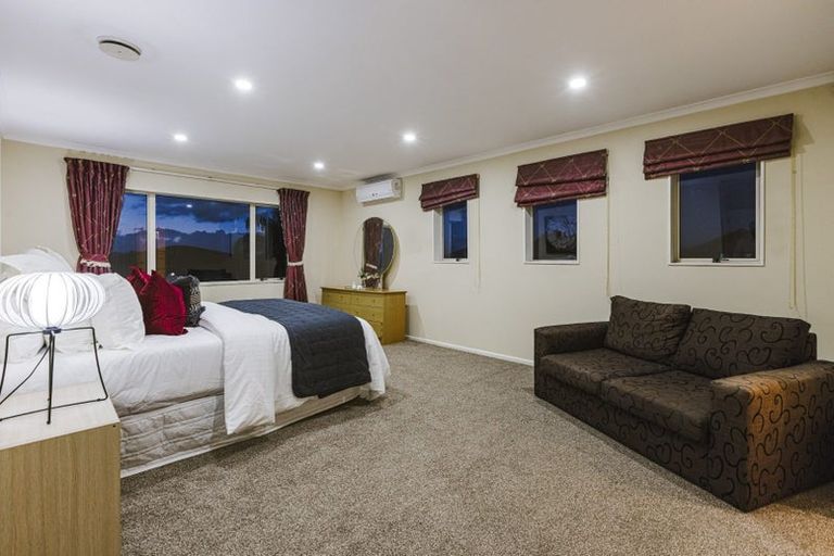 Photo of property in 12 Janway Avenue, Flat Bush, Auckland, 2016