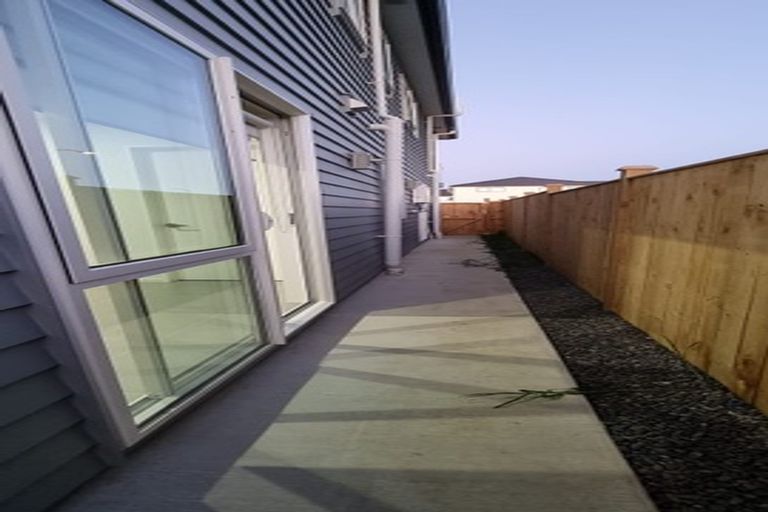 Photo of property in 44a Donegal Park Drive, Flat Bush, Auckland, 2019