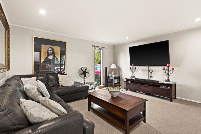 Photo of property in 16 Cormack Place, Greenmeadows, Napier, 4112