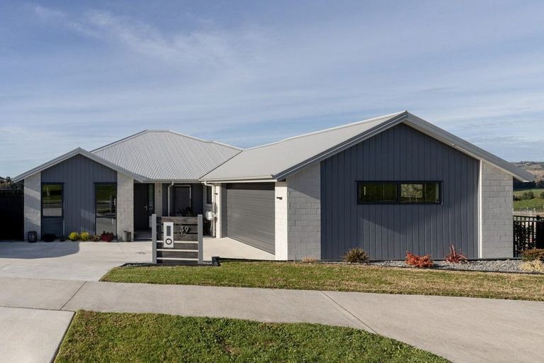 Photo of property in 39 Flounder Drive, Omokoroa, 3114