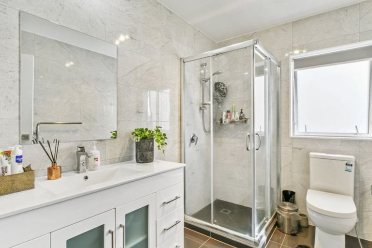 Photo of property in 45b Russell Road, Manurewa, Auckland, 2102