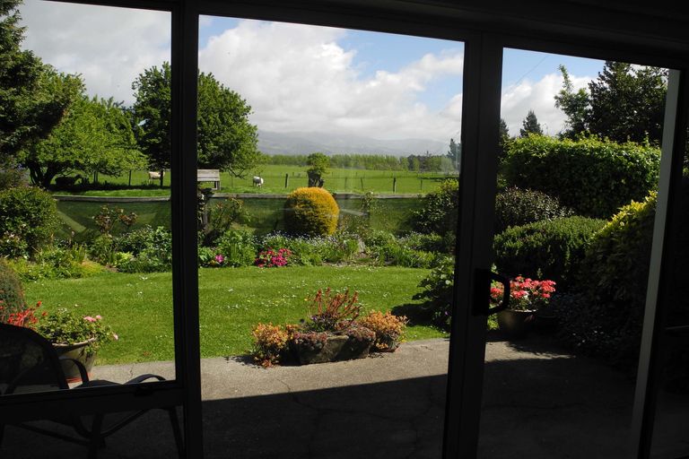 Photo of property in 128 Maytown Road, Waimate, 7978