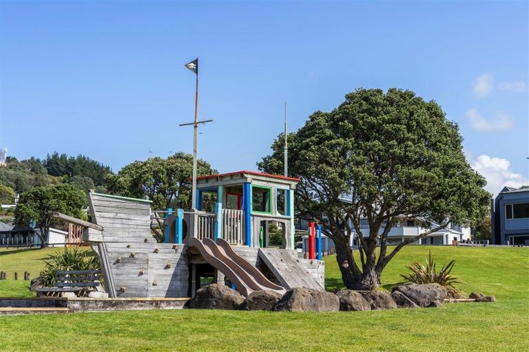 Photo of property in 164 Bambury Place, Onemana, Whangamata, 3691