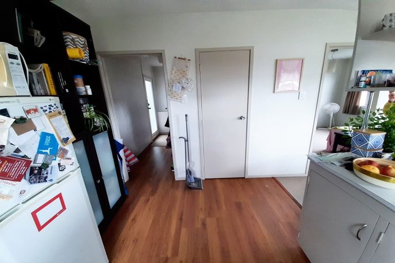 Photo of property in 1/72l Kitchener Road, Milford, Auckland, 0620