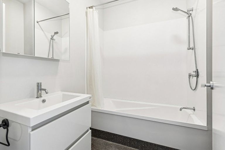 Photo of property in Aniva Terrace, 28 Ferguson Street, Newtown, Wellington, 6021