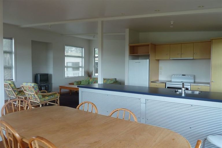 Photo of property in 176 Ocean Beach Road, Tairua, 3508