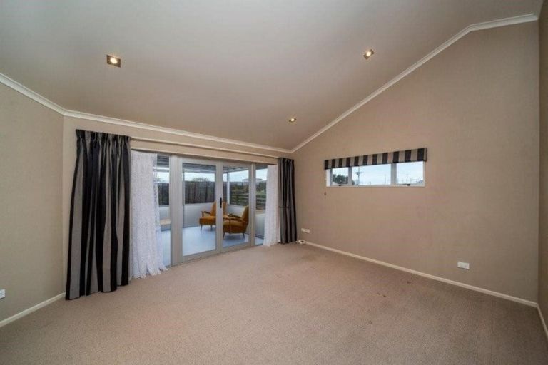 Photo of property in 248 Tawhiti Road, Hawera, 4672