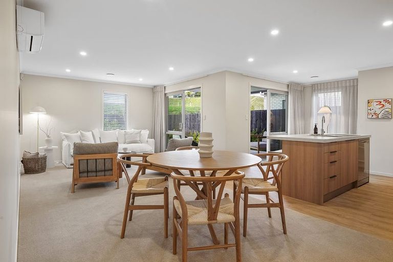 Photo of property in 31 Overton Street, Rototuna North, 3210