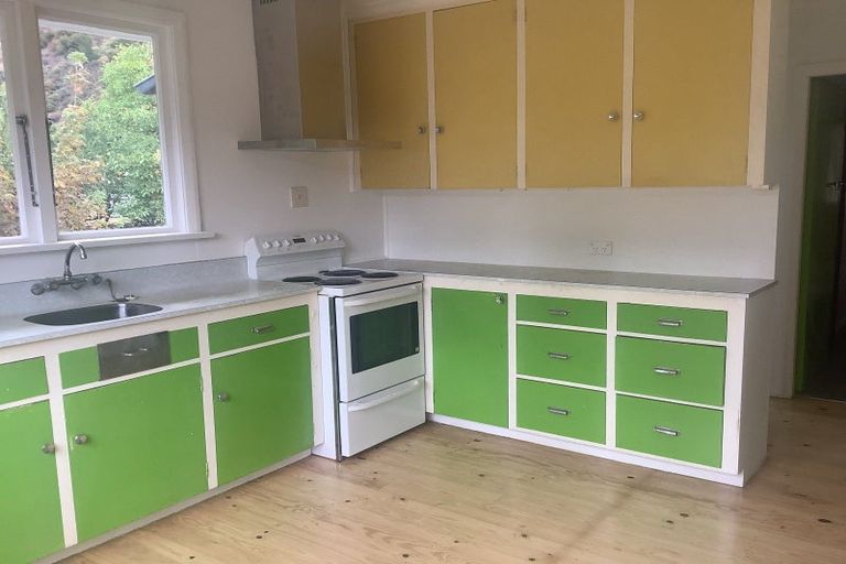 Photo of property in 6 Smith Street, Roxburgh, 9500