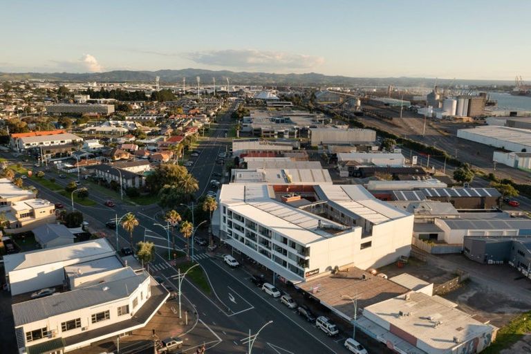 Photo of property in Algarve Apartments, 305/332 Maunganui Road, Mount Maunganui, 3116