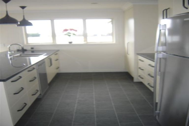 Photo of property in 16 Bond Street, Waimate, 7924