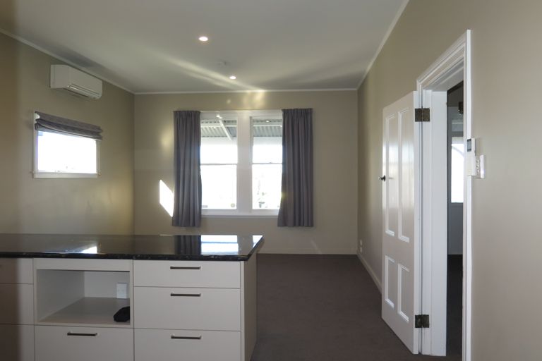 Photo of property in 215 Church Street, West End, Timaru, 7910