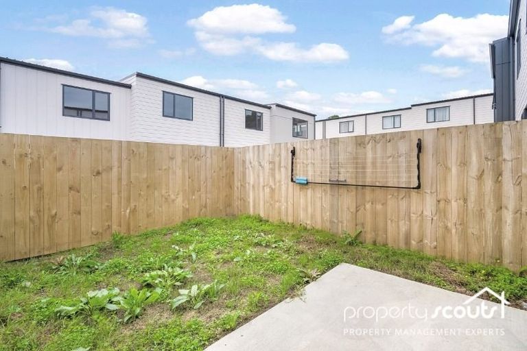 Photo of property in 43 Clay Works Lane, New Lynn, 0600