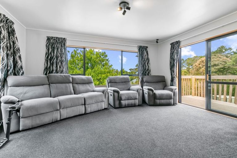 Photo of property in 2a Parklands Avenue, Swanson, Auckland, 0612
