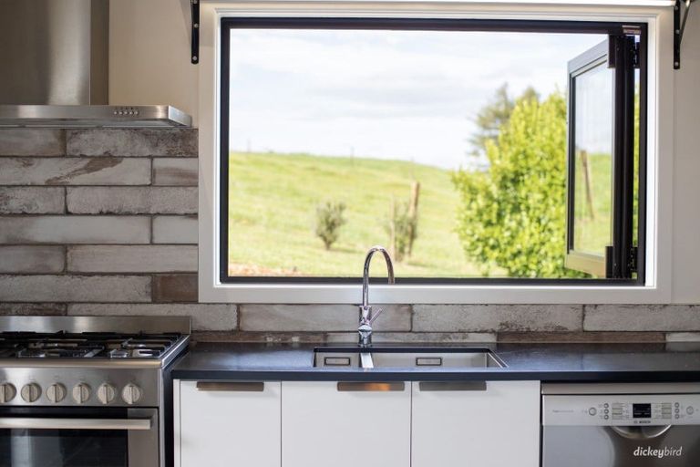 Photo of property in 11 Parkers Access Road, Waitetuna, Raglan, 3295