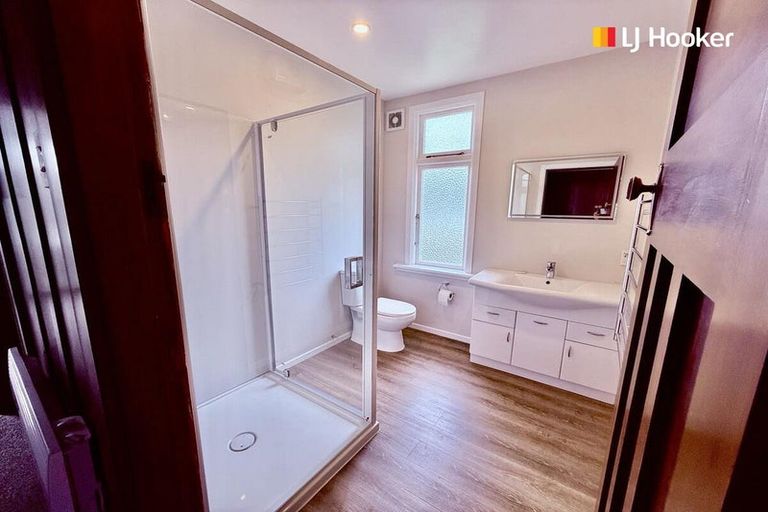 Photo of property in 84 Russell Street, Dunedin Central, Dunedin, 9016