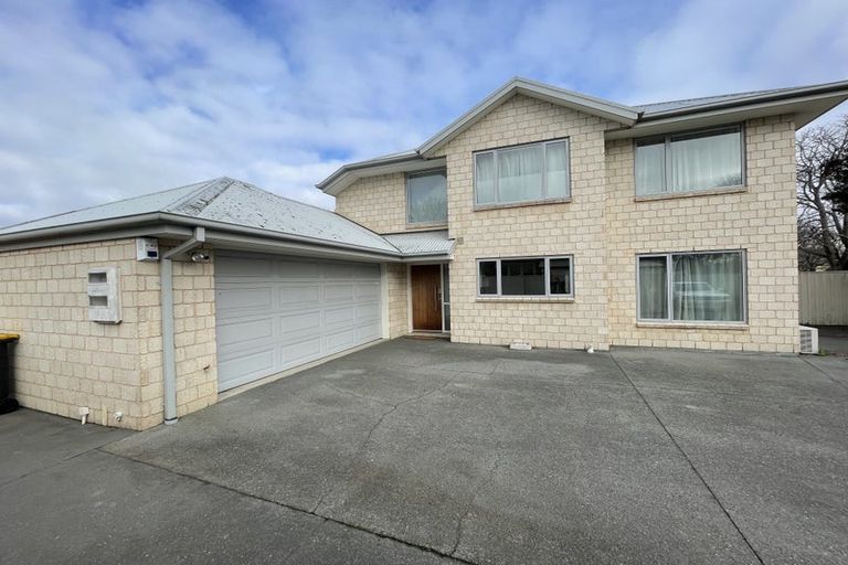 Photo of property in 207a Memorial Avenue, Burnside, Christchurch, 8053
