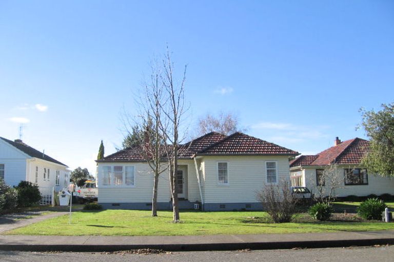 Photo of property in 700 Massey Street, Akina, Hastings, 4122