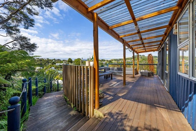 Photo of property in 3 Cambrae Road, Raglan, 3225