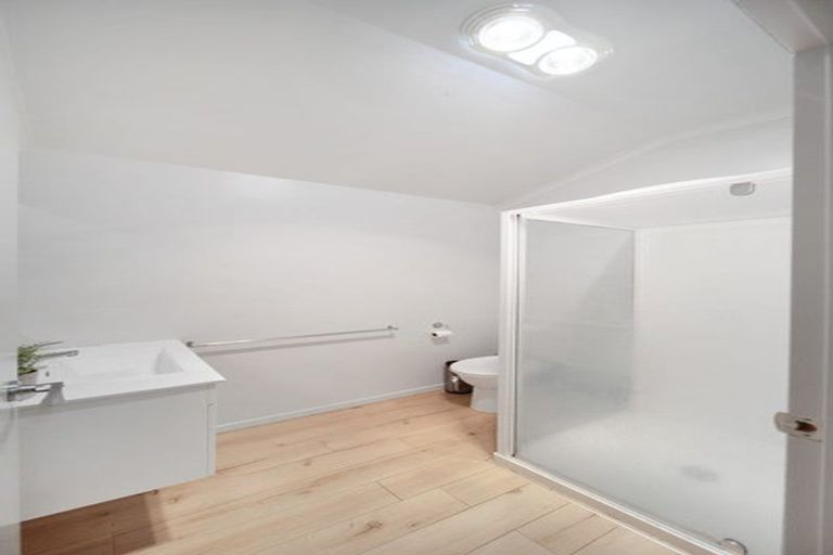 Photo of property in 16 Kuparu Street, Weymouth, Auckland, 2103