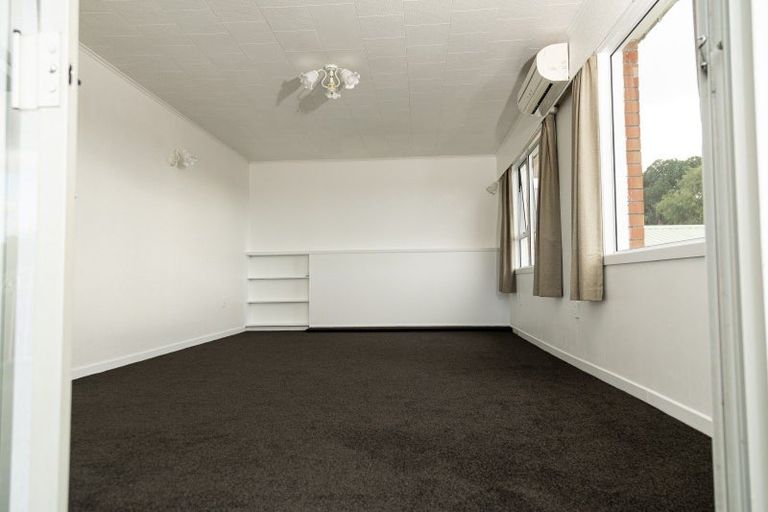 Photo of property in 16 Mayne Street, Waitara, 4320