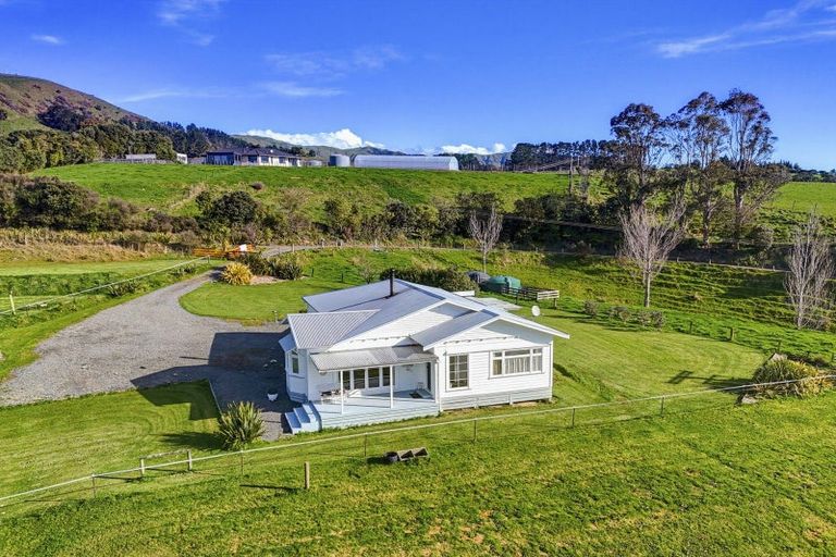 Photo of property in 75 Heights Road, Shannon, Palmerston North, 4474